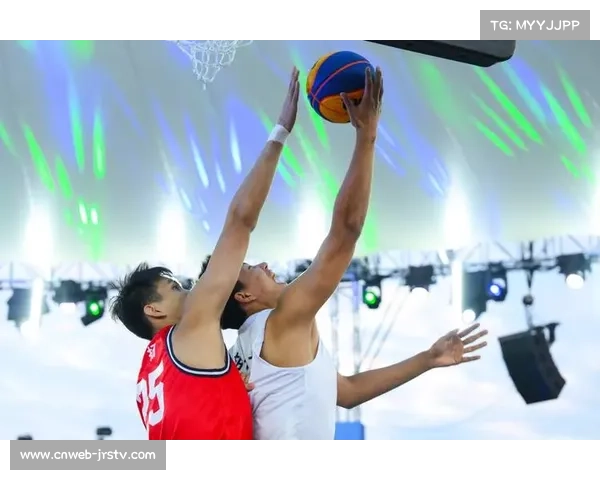 全运会男子400米半决赛杨嘉跑46秒98，决赛李永杰46秒97夺冠