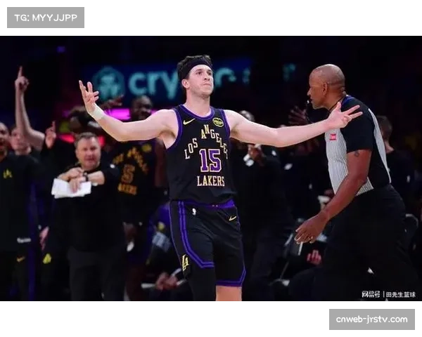 从发展联盟到轮换：奥斯汀·里夫斯的角色适应之路